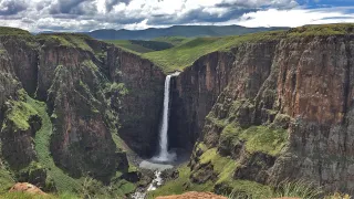 Foto von den Maletsunyane Falls im Hochland von Lesotho